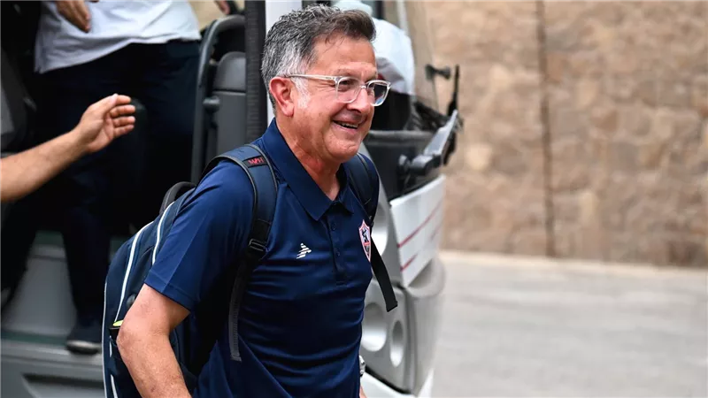ثلاثي هجومي.. أوسوريو يعلن تشكيل الزمالك لمباراة البنك الأهلي في الدوري