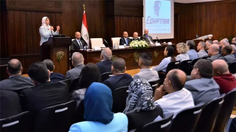  ندوة تثقيفية للعاملين بقطاع الطيران تحت عنوان  