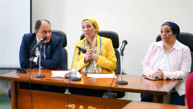 وزيرة البيئة: ملف إدارة المخلفات على رأس أولويات الحكومة