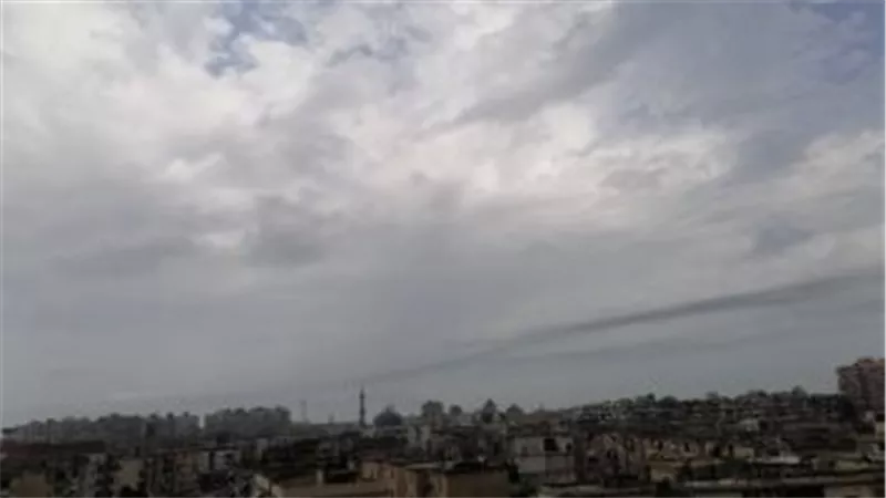 انخفاض طفيف بالحرارة غدا وأمطار بالسواحل الشمالية والعظمى بالقاهرة 28 درجة