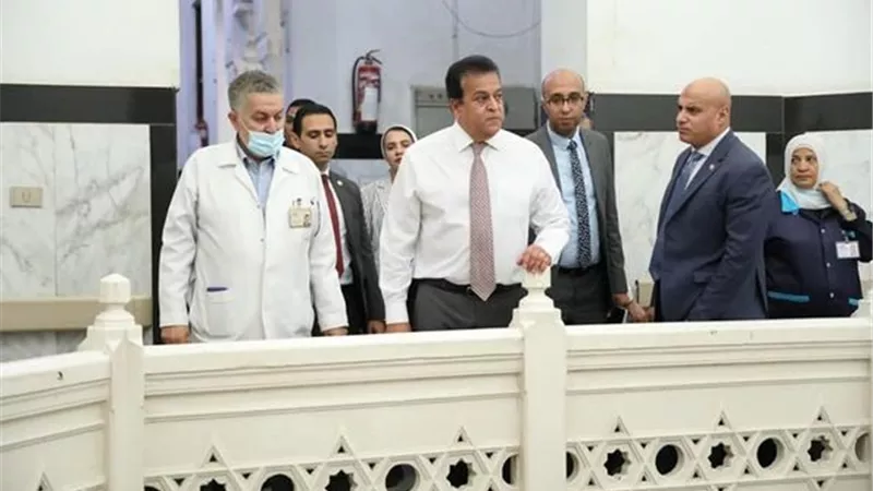 وزير الصحة يوجه بفتح تحقيق عاجل في توقف 4 أجهزة طبية عن العمل بمستشفى «رمد قلاوون»
