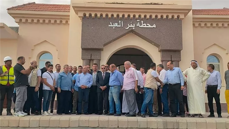 وزير النقل يتفقد مشروع إعادة تأهيل وتطوير خط السكة الحديد الفردان/بئر العبد 