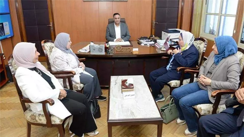 محافظ الدقهلية ووكيل التربية والتعليم يلتقي بمقرر واعضاء فرع المجلس القومي للمرأة  