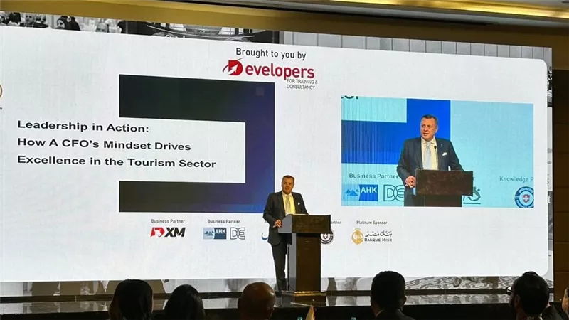 وزير السياحة والآثار يشارك كمتحدث رئيسي في الجلسة الافتتاحية لقمة Cairo CFO Summit 2023 