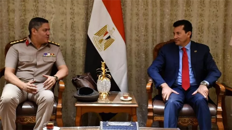  وزير الشباب والرياضة يلتقي باللجنة العليا للرعاية الطبية للرياضيين