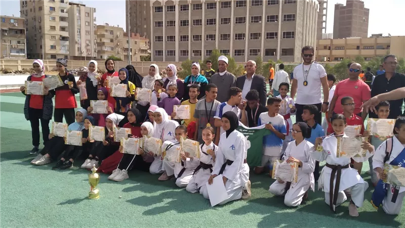 3 لاعبات في السويس يفوزن بذهبية الكاتا في بطولة المعاهد الأزهرية