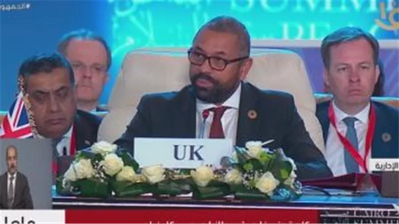 وزير خارجية بريطانيا: يجب إحلال السلام ومنع تطور الوضع إلى حرب شاملة