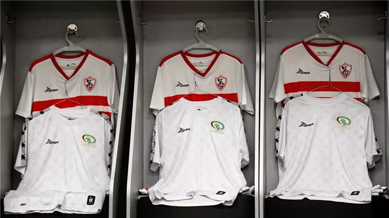 قبل مواجهة سموحة.. لاعبو الزمالك يرتدون قمصان منتخب فلسطين في الإحماء