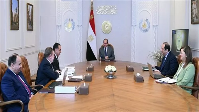  الرئيس السيسي يستعرض مؤشرات مجمل أداء الاقتصاد المصري