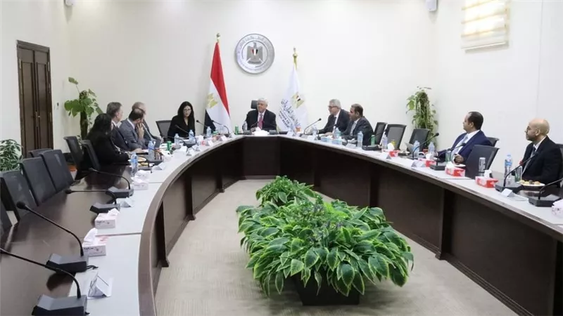 وزير التعليم العالى يرأس اجتماع مجلس إدارة هيئة التبادل التعليمي