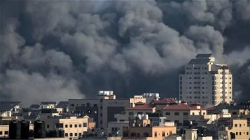 استشهاد 15 فلسطينيا وإصابة 60 آخرين فى قصف إسرائيلى لمربع سكنى بخان يونس