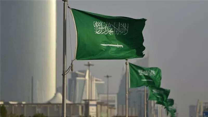  عقب 