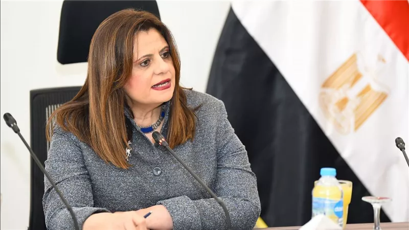 وزيرة الهجرة تعلن إعادة فتح مبادرة استيراد السيارات للمصريين بالخارج
