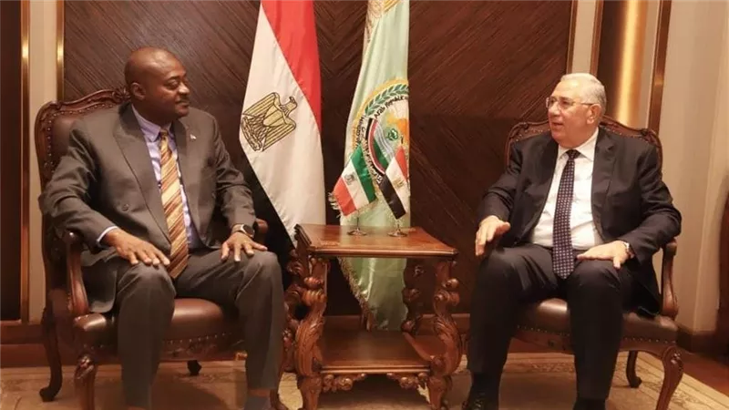 القصير يبحث مع وزير المصايد السمكية  لدولة غينيا الاستوائية سبل تعزيز التعاون المشترك