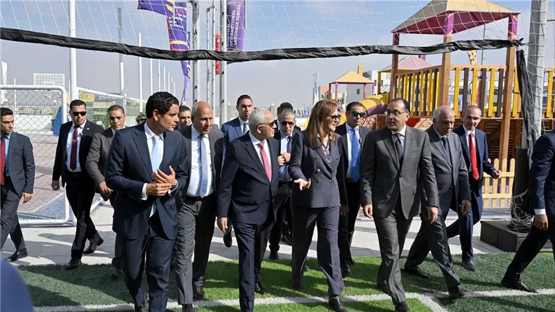 رئيس الوزراء يشهد افتتاح وتشغيل مجمع المدارس بأرض القرية الكونية بمدينة حدائق أكتوبر
