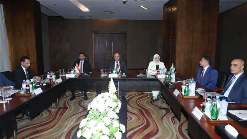 وزير النقل المصري يترأس الجمعية العمومية لشركة الجسر العربي للملاحة بحضور وزيرا النقل في الأردن والعراق 
