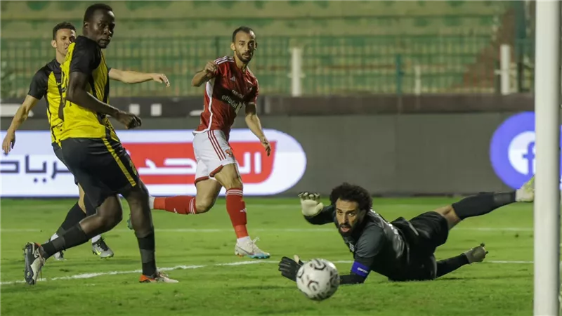 بالعلامة الكاملة.. الأهلي يعبر ذئاب المقاولون بثنائية في الدوري