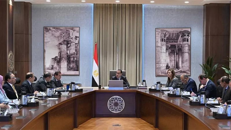 رئيس الوزراء يترأس اجتماع المجلس التنسيقي للسياسات النقدية والمالية