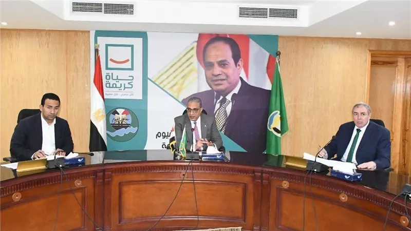 محافظ الفيوم يوجه بمصادرة معدات البناء المخالف والتحفظ عليها ووضعها تحت تصرف النيابة