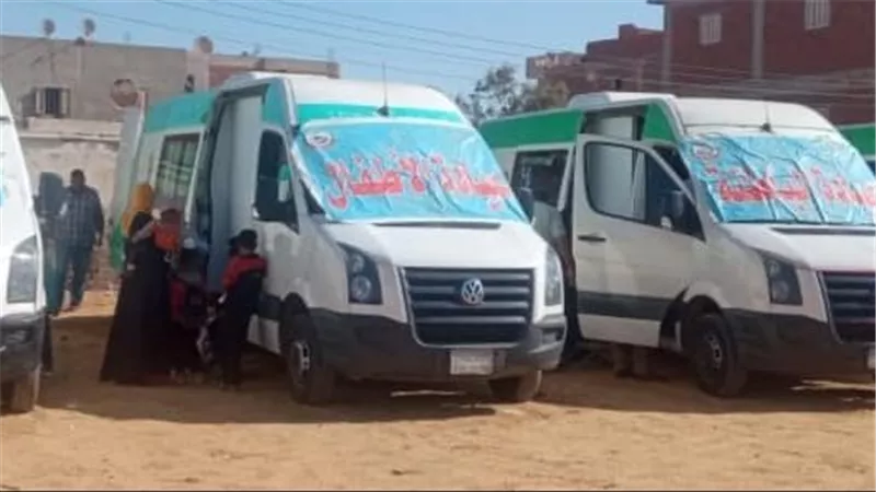  شباب جنيفة بالسويس يشهد قافلة طبية لعلاج المرضي بالمجان