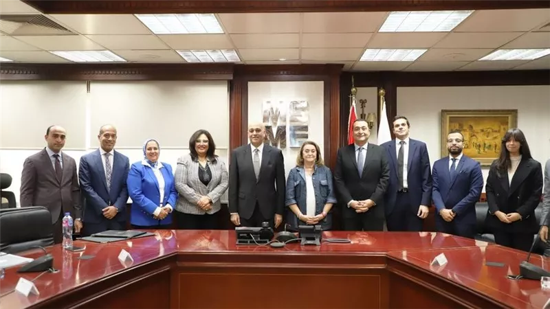 جهاز تنمية المشروعات وشركة إرادة يوقعان عقد جديد لتمويل المشروعات متناهية الصغر بكافة محافظات الجمهورية