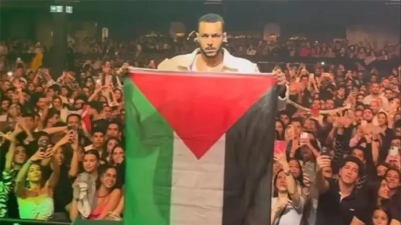 هل يتواجد في غزة.. ويجز يثير الجدل وينشر صورة من فلسطين