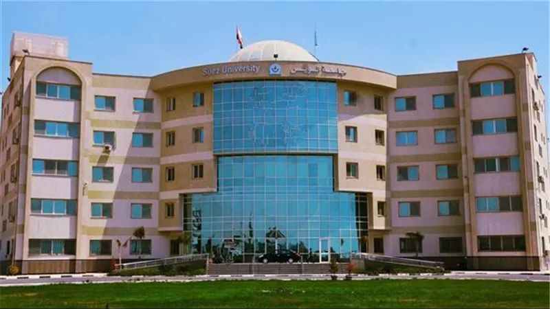 بحضور هيئة الأمديست.. رئيس جامعة السويس يلتقي بالطلاب ذوي الهمم