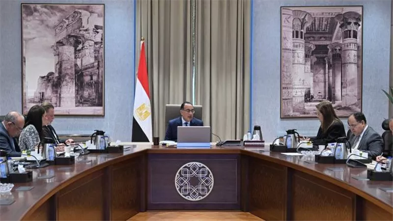 رئيس الوزراء يتابع مستجدات تنفيذ برنامج الطروحات الحكومية