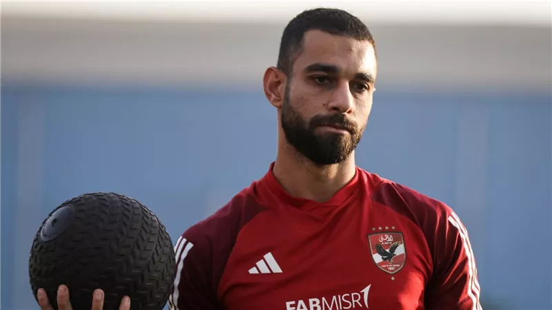 شرط وحيد.. يهدد استمرار عمرو السولية مع الأهلي