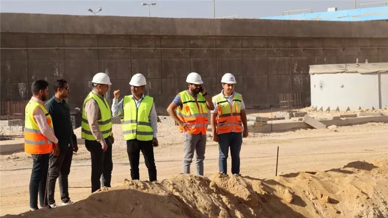 رئيس مياه الفيوم يتفقد سير العمل بمشروع إنشاء المرحلة الثالثة بمحطة مياه العزب الجديدة