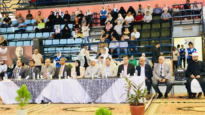 المحافظ  وقيادات السويس يشهدون قرعة الحج بالصالة المغطاة