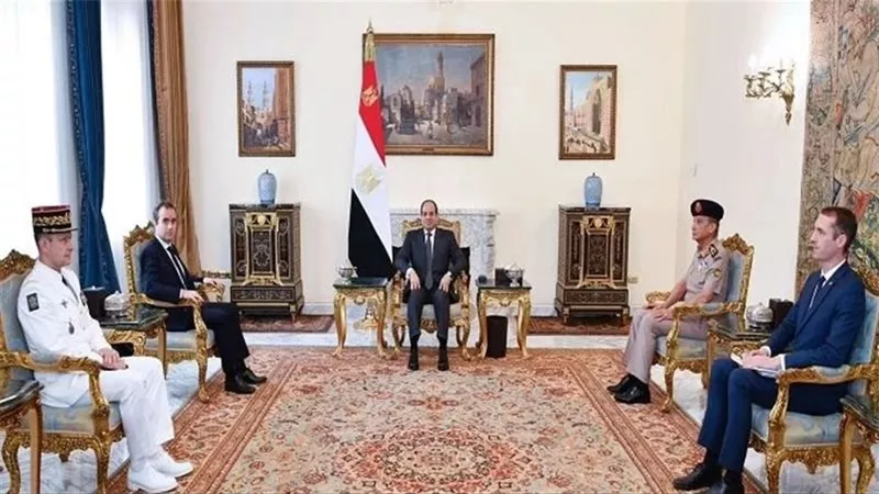 لتجنب اتساع دائرة الصراع.. الرئيس السيسي يستقبل وزير القوات المسلحة الفرنسي