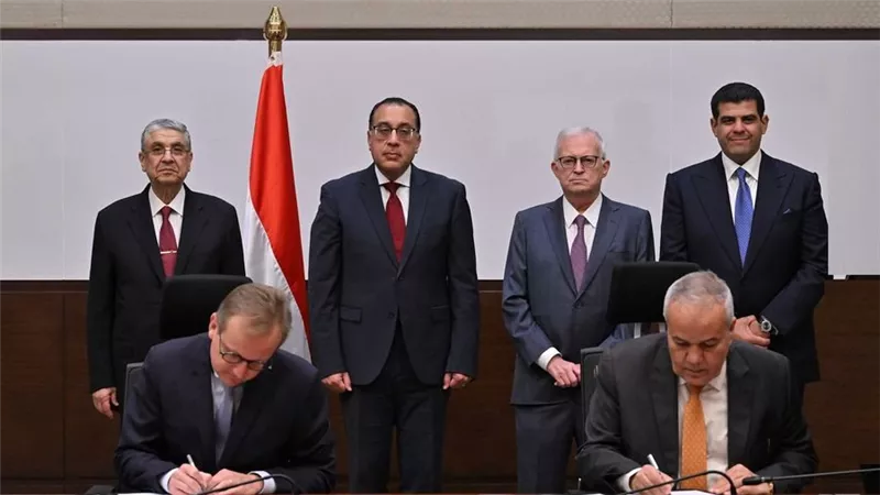 مدبولي يشهد توقيع مذكرة تفاهم مع شركة 