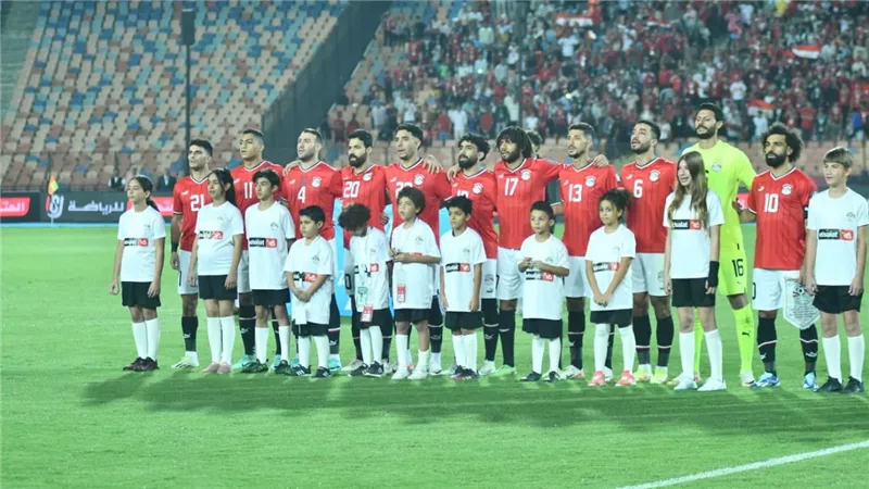 الشوط الأول.. ثنائية محمد صلاح تقود مصر للتقدم على جيبوتي بتصفيات المونديال