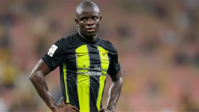 منافس الأهلي.. كانتي يغيب 3 أسابيع عن الاتحاد ويعود في كأس العالم للأندية