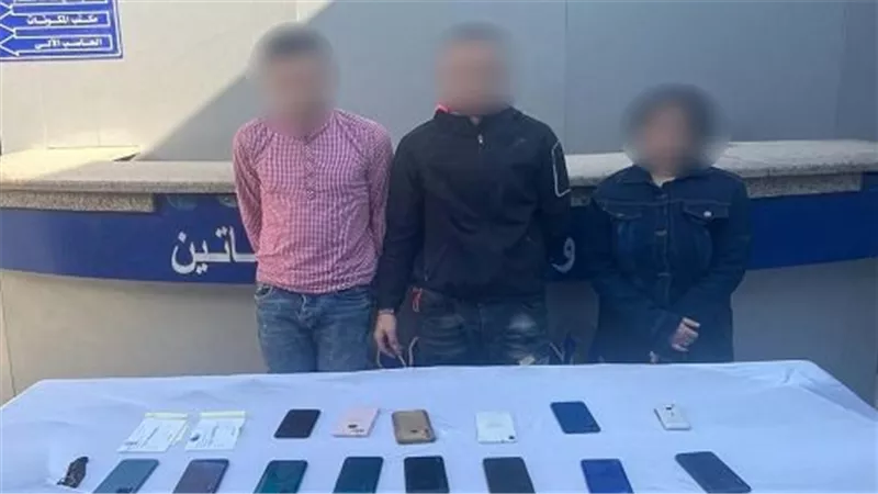 الداخلية تكشف ملابسات إحتجاز مالك محل هواتف وإجباره على توقيع إيصالات أمانة بالإكراه