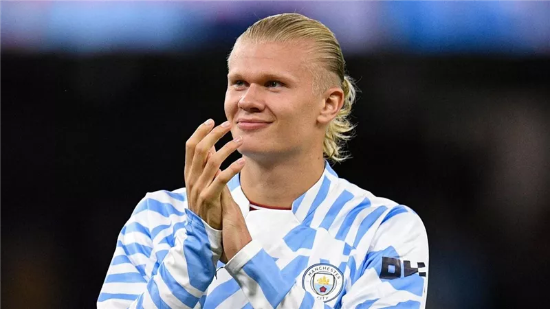 متخطيا محمد صلاح.. هالاند ملك الأرقام القياسية في الدوري الإنجليزي