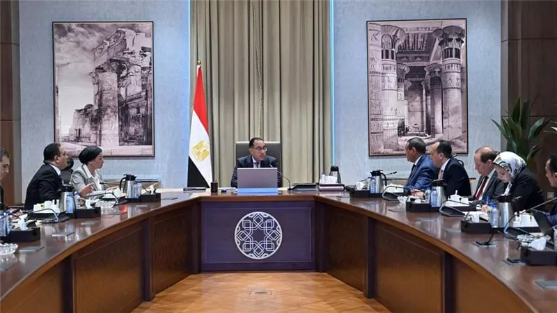 رئيس الوزراء يتابع جهود تطوير المنظومة المتكاملة لإدارة المخلفات الصلبة بالمحافظات