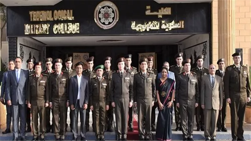 الكلية العسكرية التكنولوجية تستقبل وفد مؤسسة موبيلتى إنديا الهندية