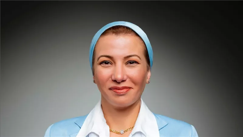 وزيرة البيئة تتوجه لدبى للمشاركة في مؤتمر الأطراف الثامن والعشرين لاتفاقية الأمم المتحدة الإطارية لتغير المناخ COP28