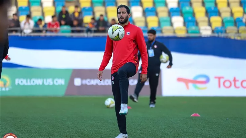 عاطف ومروان يقودان هجوم مودرن فيوتشر أمام الهلال الليبي في الكونفدرالية