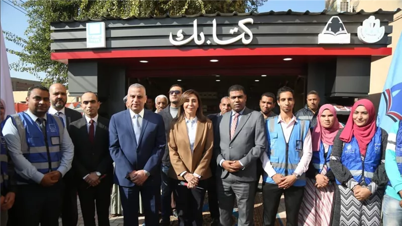 وزيرة الثقافة ومحافظ سوهاج يفتتحان مشروع 