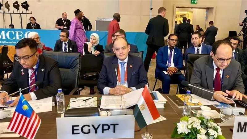وزير التجارة والصناعة يشارك باجتماعات الدورة الوزارية الـ 39 للجنة التعاون الاقتصادي والتجاري 