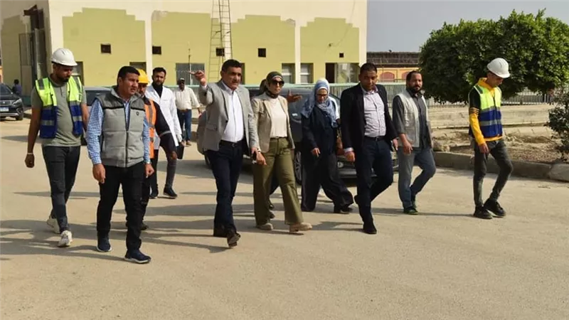 وفد هيئة المجتمعات العمرانية في زيارة لجهاز مدينة السويس الجديدة
