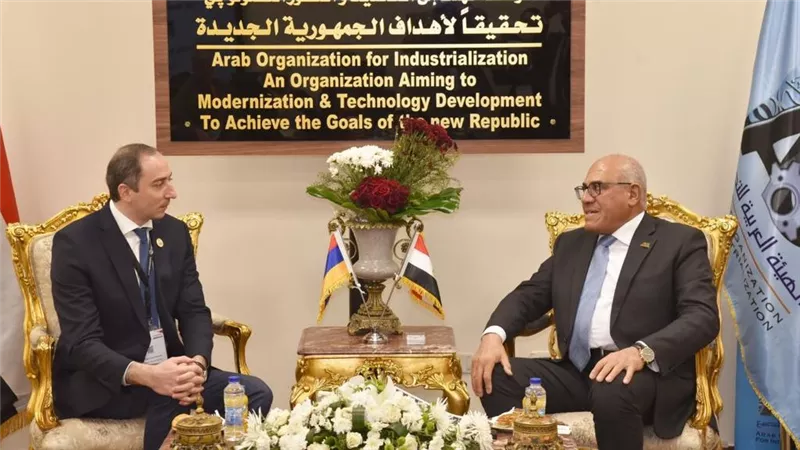 مباحثات بين رئيس الهيئة العربية للتصنيع ووزير صناعة التكنولوجيا الفائقة بجمهورية أرمينيا