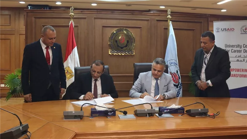 تعرف على توقيع بروتوكول التعاون بين جامعة السويس ومواني البحر الأحمر