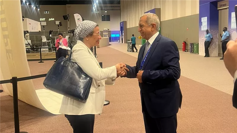 وزيرة البيئة تلتقى رئيس الأكاديمية العربية للعلوم والتكنولوجيا والنقل البحرى