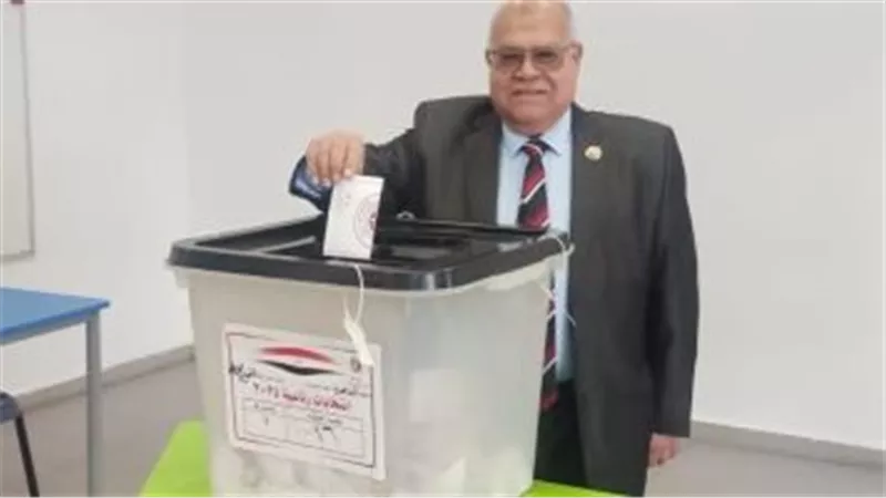 رئيس حزب الجيل يدلى بصوته ويؤكد: الإقبال الكبير يعكس تماسك الجبهة الداخلية