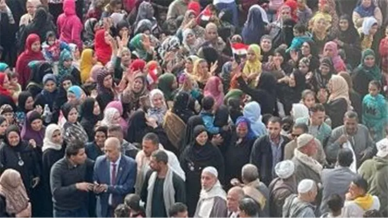 حياة كريمة ترصد الإقبال الشديد على اللجان الانتخابية وتؤكد: العملية تسير بنظام