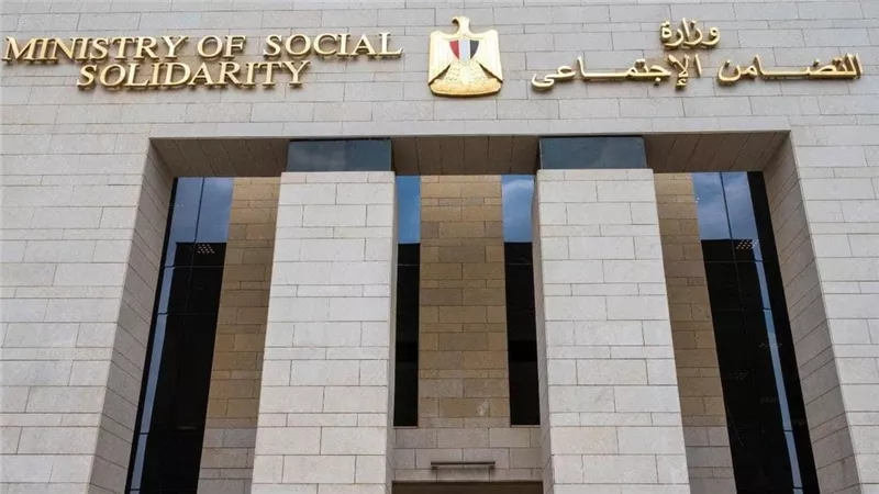 وزيرة التضامن الاجتماعي تتابع حادث الطريق الصحراوي بمحافظة المنيا